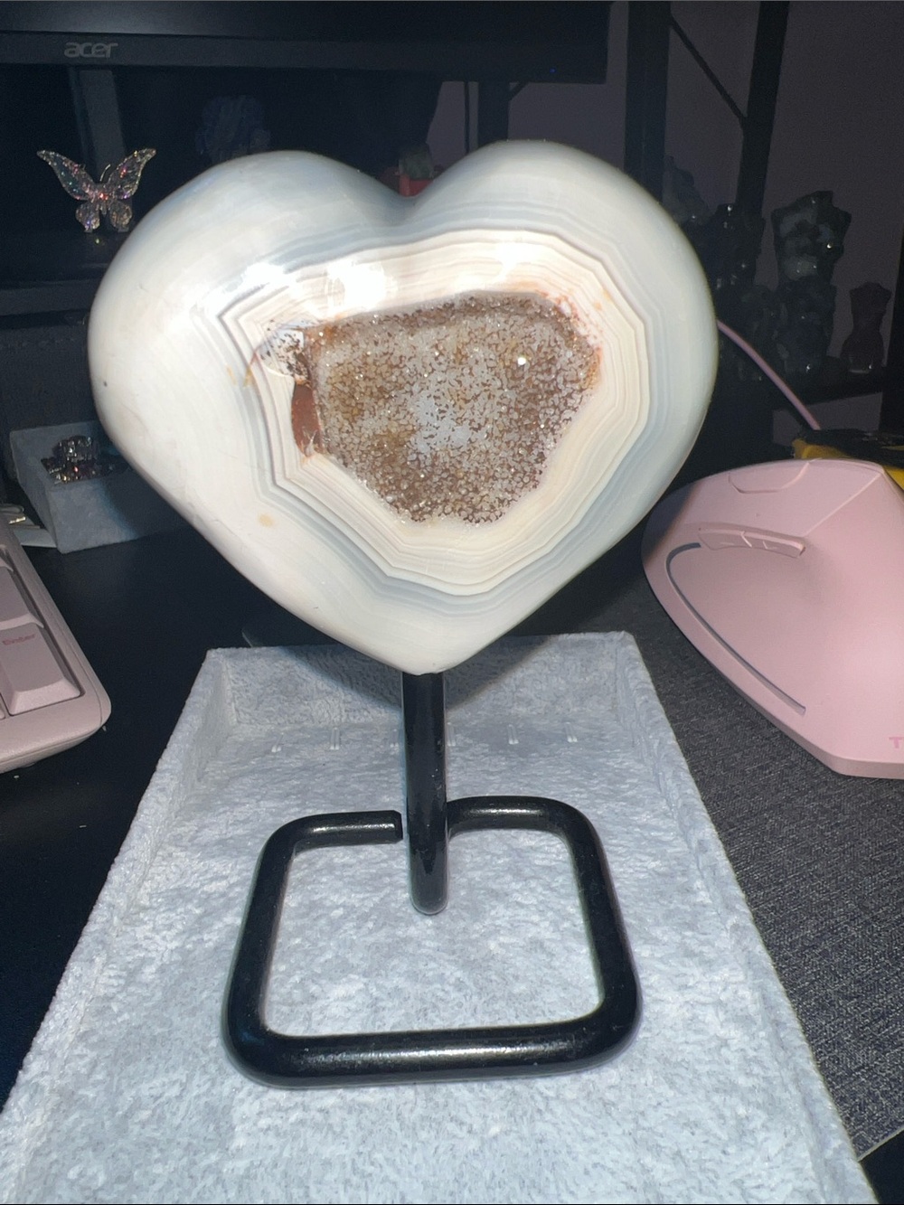 Heart-Shaped Agate Geode Sculpture in White blue and Brown